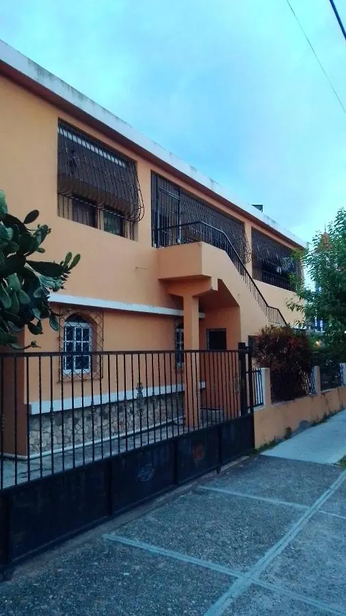 Bed and Breakfast D9 Casa de Huespedes Santo Domingo